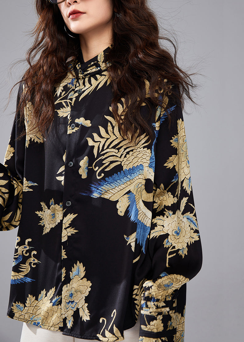 Sophisticated Blouse with a Clean Classic Look