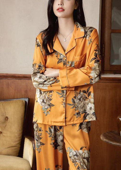 Finely Styled Garment with a Classic Vintage Look