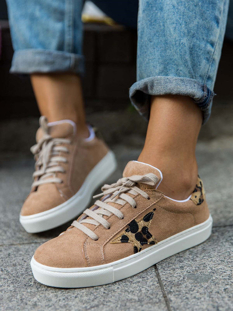Graceful Orthopedic Shoes for Modern Look