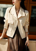 Well Tailored Coat with a Graceful Silhouette