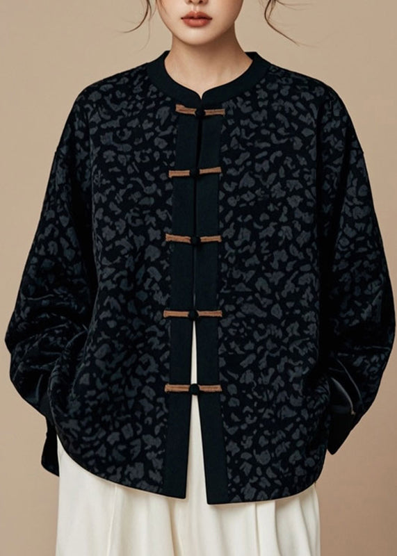 Elegantly Styled Coat for Everyday Wear