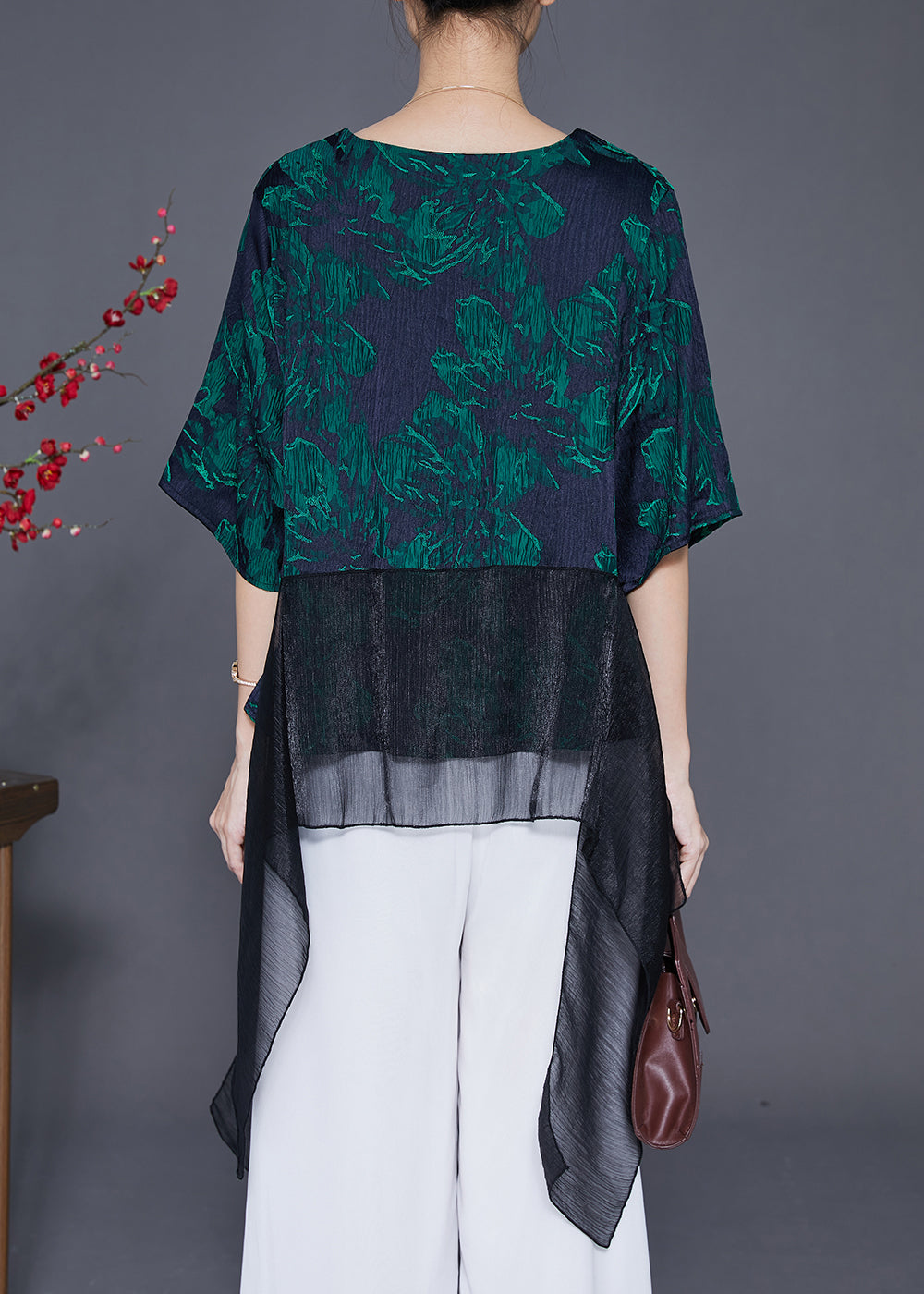 Polished Top with an Effortless Classic Look