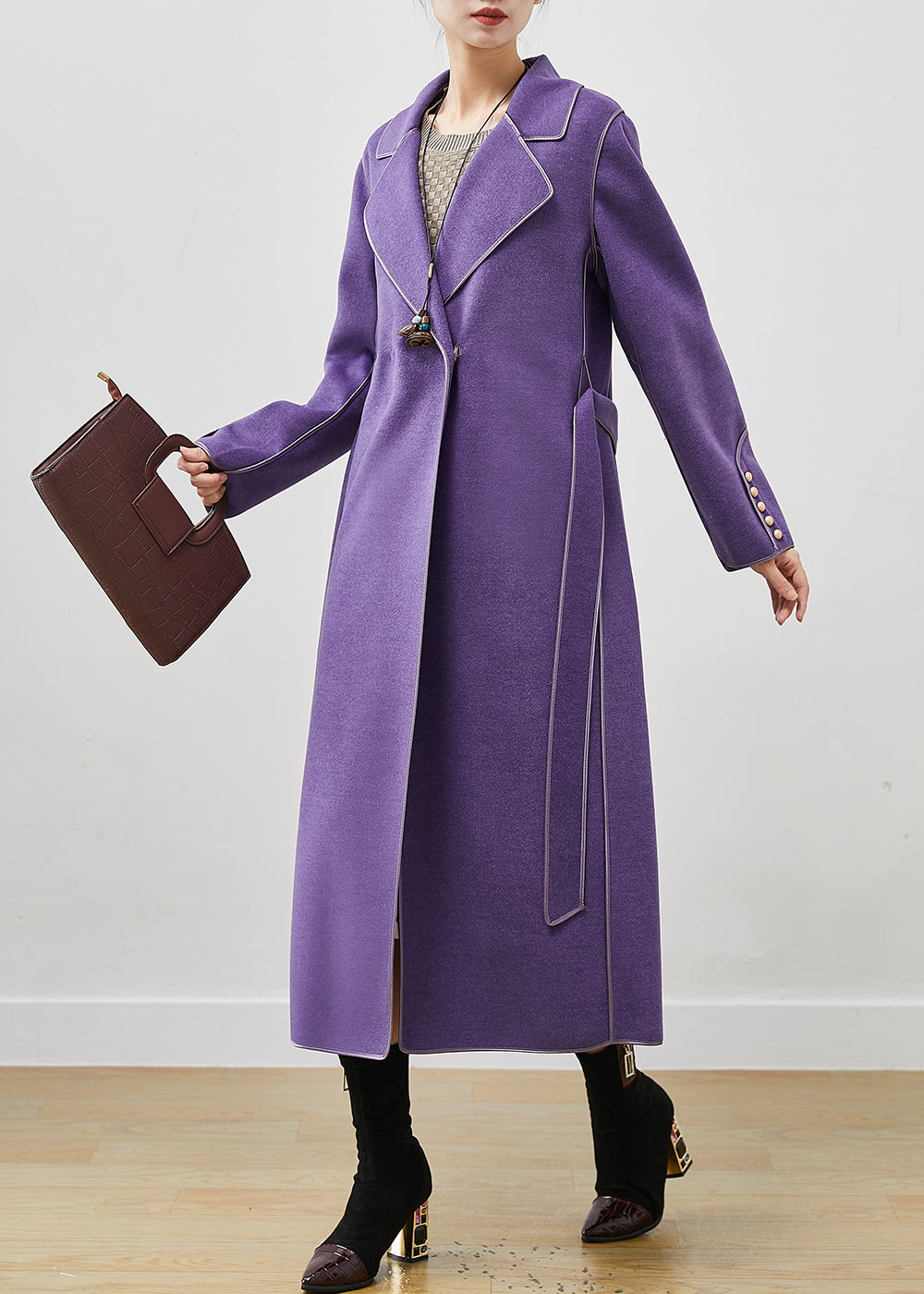 Gracefully Styled Coat for Any Occasion