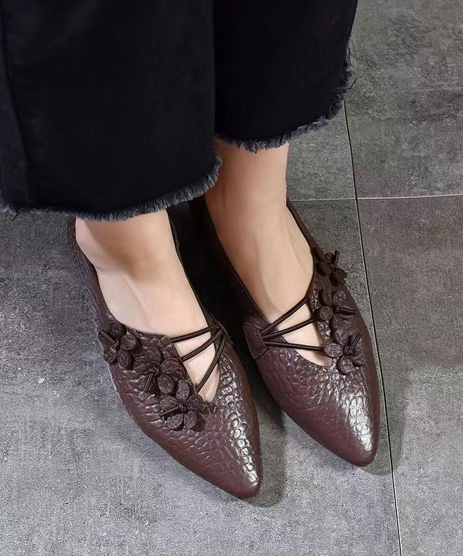 Graceful Orthopedic Flats for Modern Look