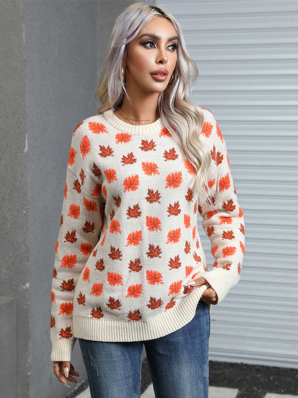 Well Tailored Sweater with a Graceful Silhouette