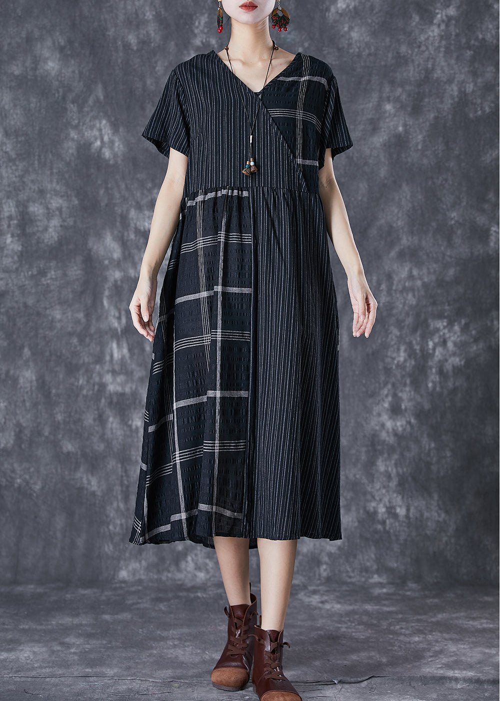 Gracefully Styled Dress for Any Occasion