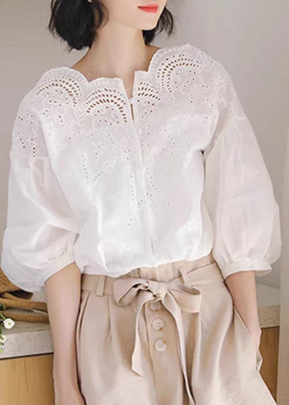 Classic Vintage Shirt with a Flattering Fit