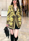Elegantly Styled Coat for Everyday Wear