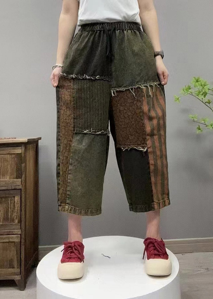 Effortlessly Elegant Pants with a Timeless Design