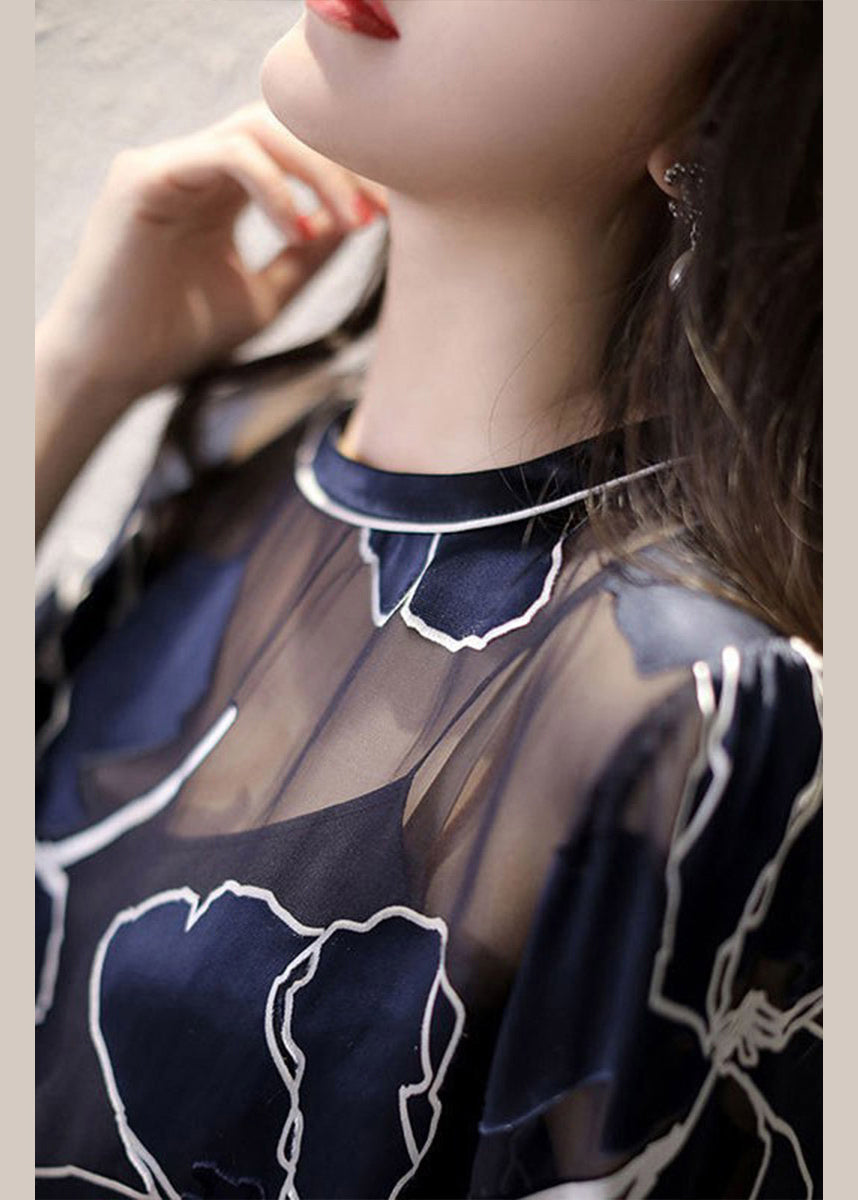 Well Tailored Blouse with a Graceful Silhouette