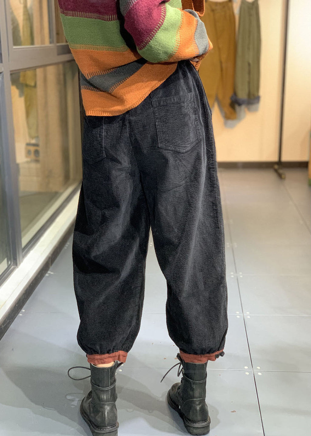 Sophisticated Pants with a Clean Classic Look