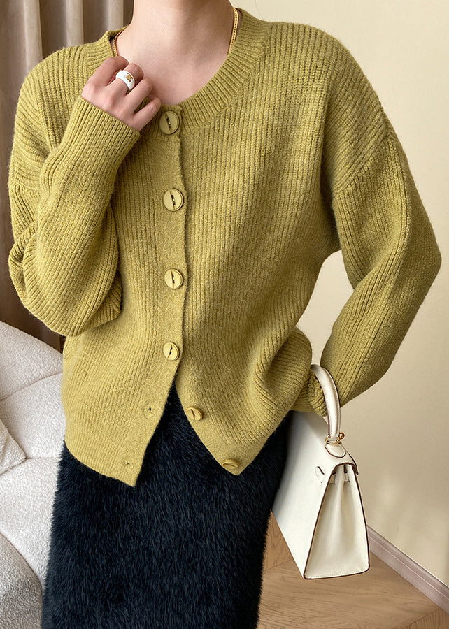 Gracefully Styled Coat for Any Occasion
