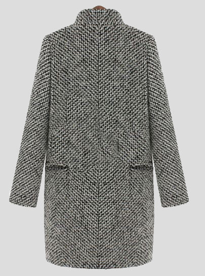 Beautifully Finished Coat in a Timeless Design