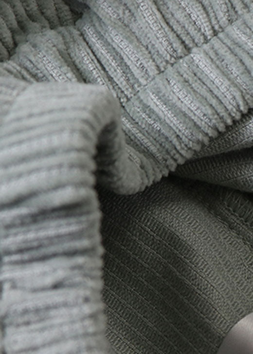 Classic Vintage Pants with a Flattering Fit