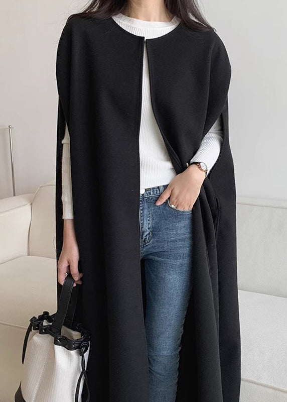 Beautifully Finished Coat in a Timeless Design