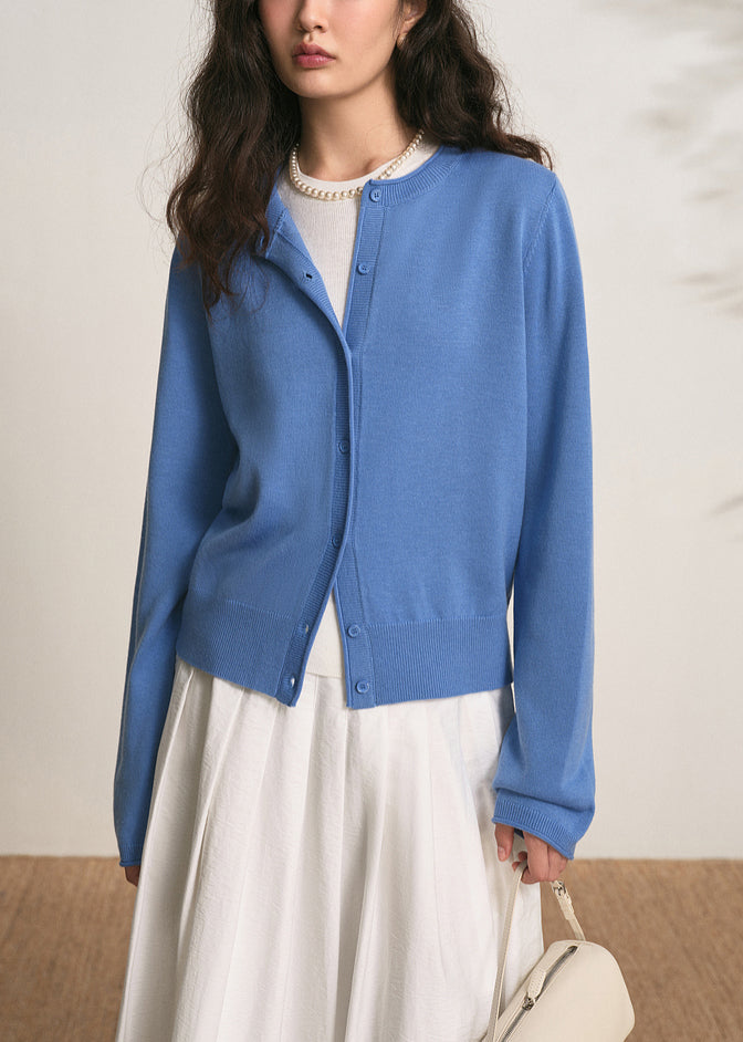 Classic Vintage Cardigan with a Flattering Fit