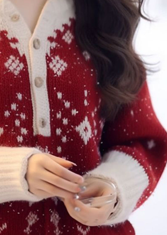 Classic Vintage Sweater with a Flattering Fit