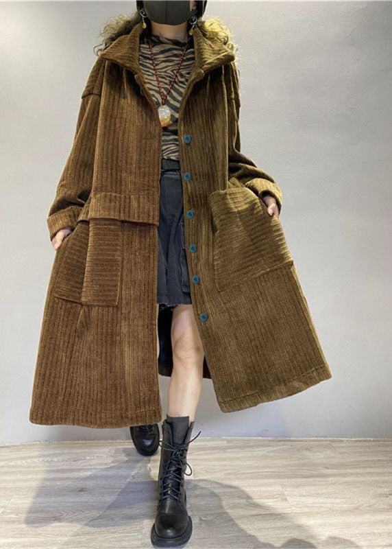 Well Tailored Coat with a Graceful Silhouette