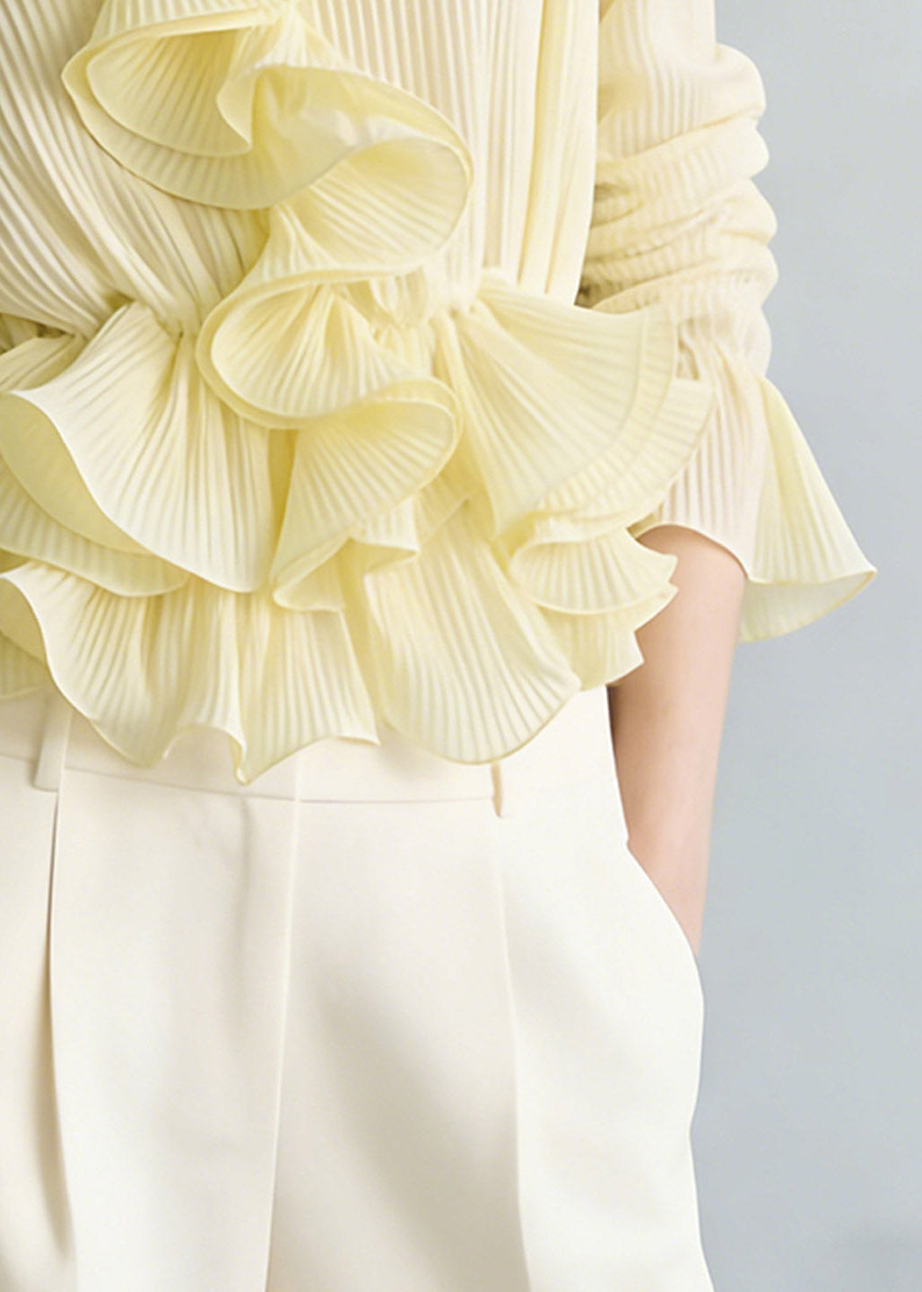 Well Tailored Shirt with a Graceful Silhouette