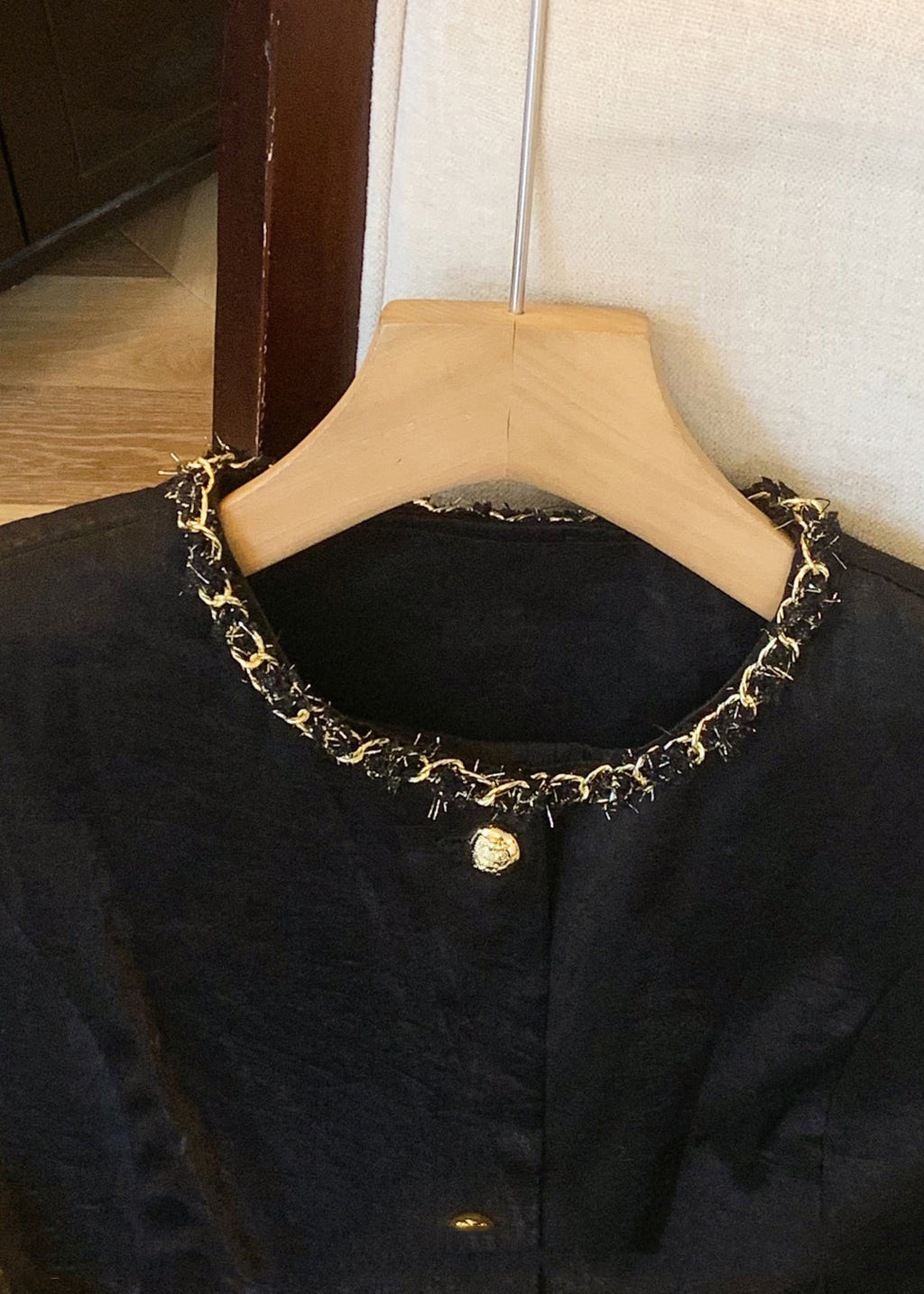 Beautifully Finished Coat in a Timeless Design