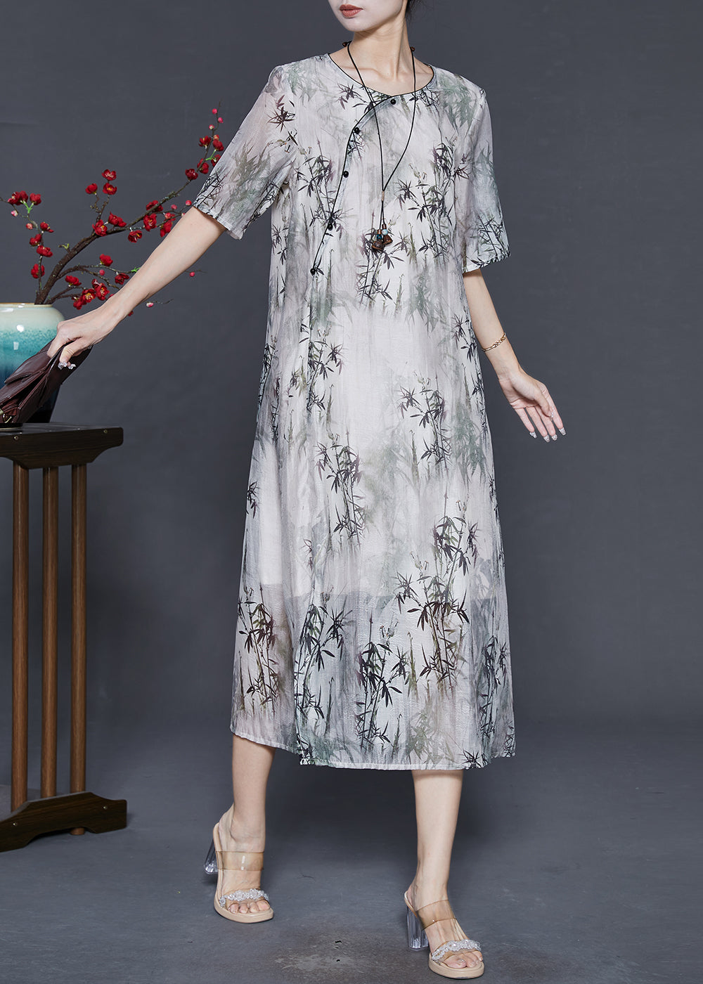 Classic Vintage & Enduringly Stylish Dress
