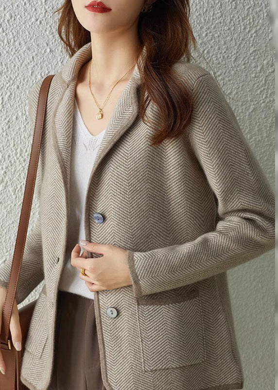 Classic Vintage & Enduringly Stylish Coat