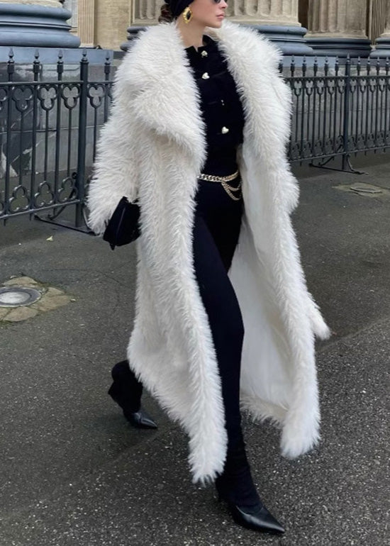 Sophisticated Coat with a Clean Classic Look