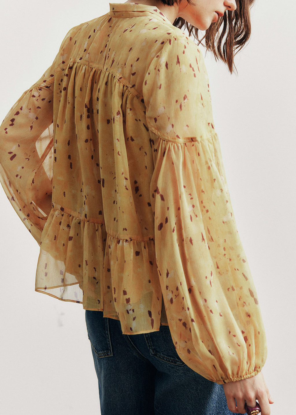 Polished Blouse with an Effortless Classic Look