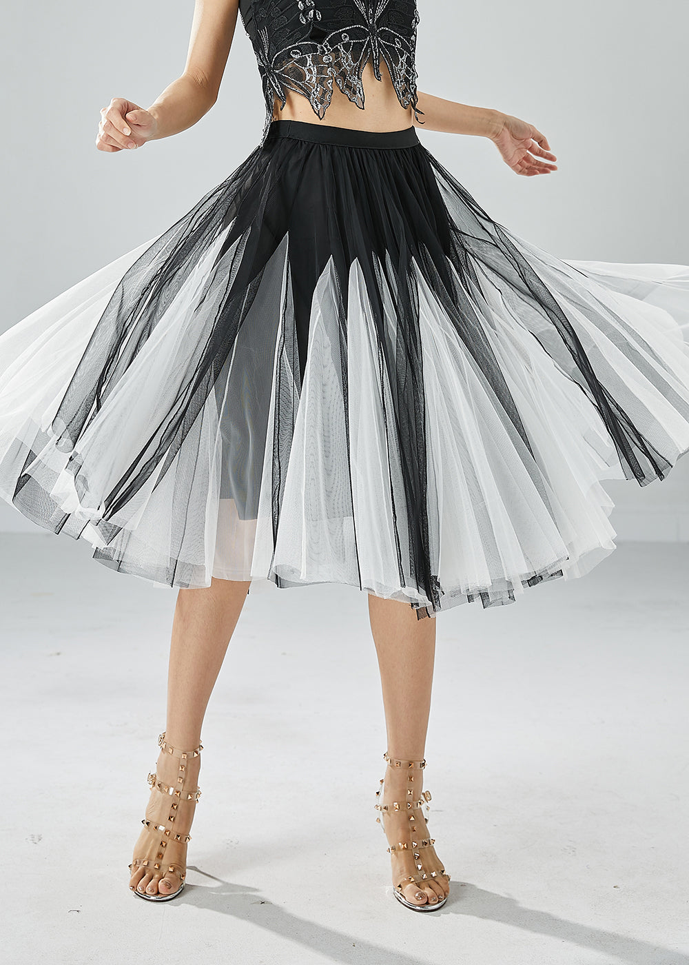 Beautifully Finished Garment in a Timeless Design