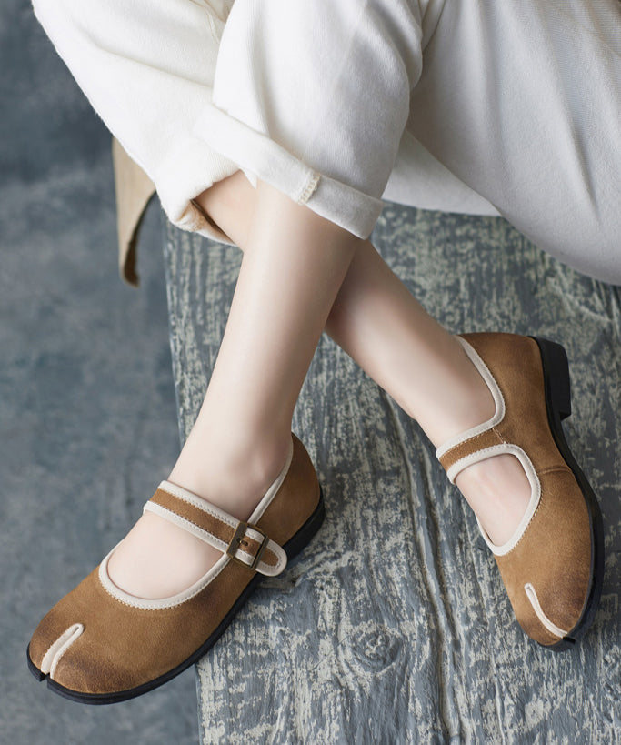 Graceful Orthopedic Flats for Modern Look