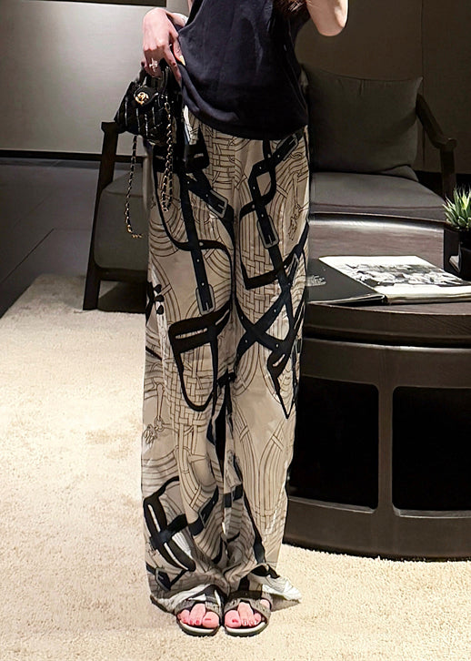 A Vintage Style Pants with Delicate Timeless Details