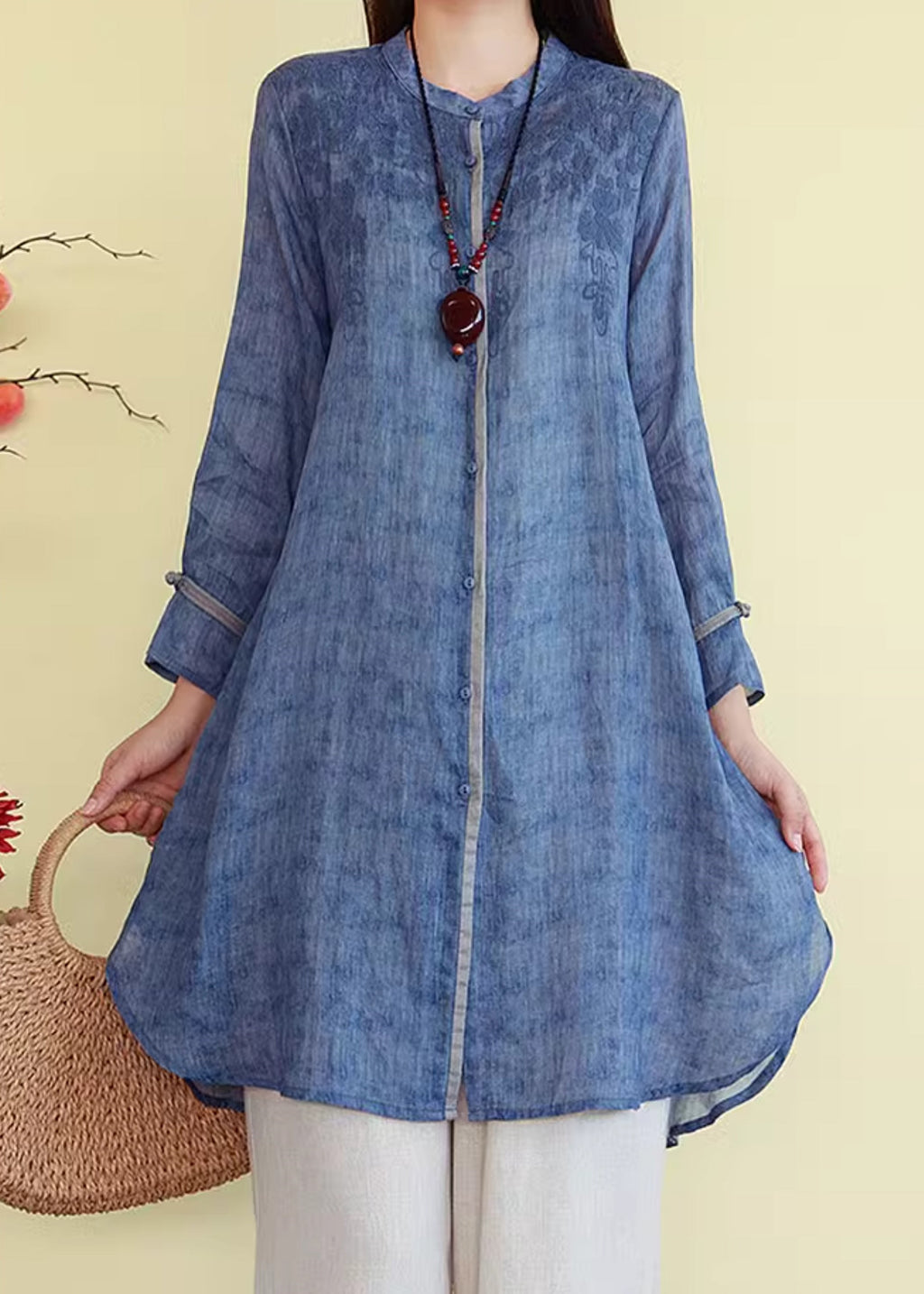 Effortlessly Elegant Shirt with a Timeless Design