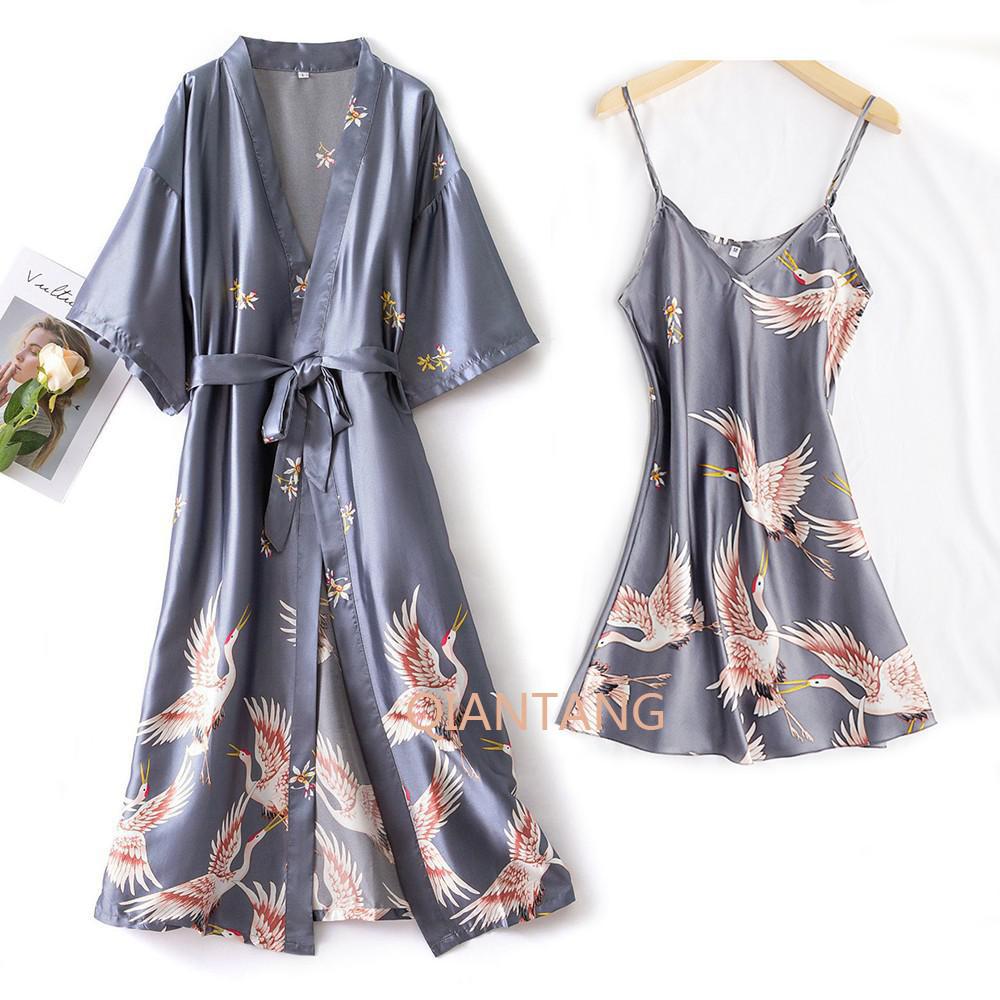 Subtly Elegant Garment with a Refined Vintage Look