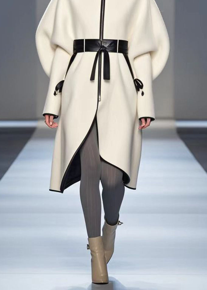 Effortlessly Elegant Coat with a Timeless Design