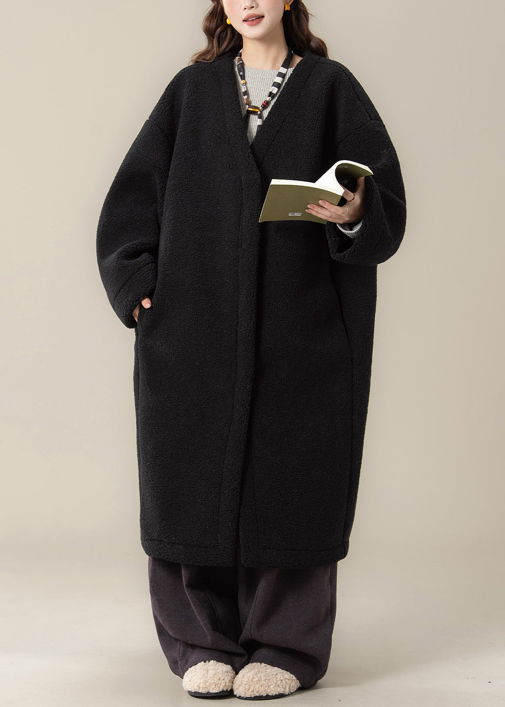 Elegantly Styled Coat for Everyday Wear