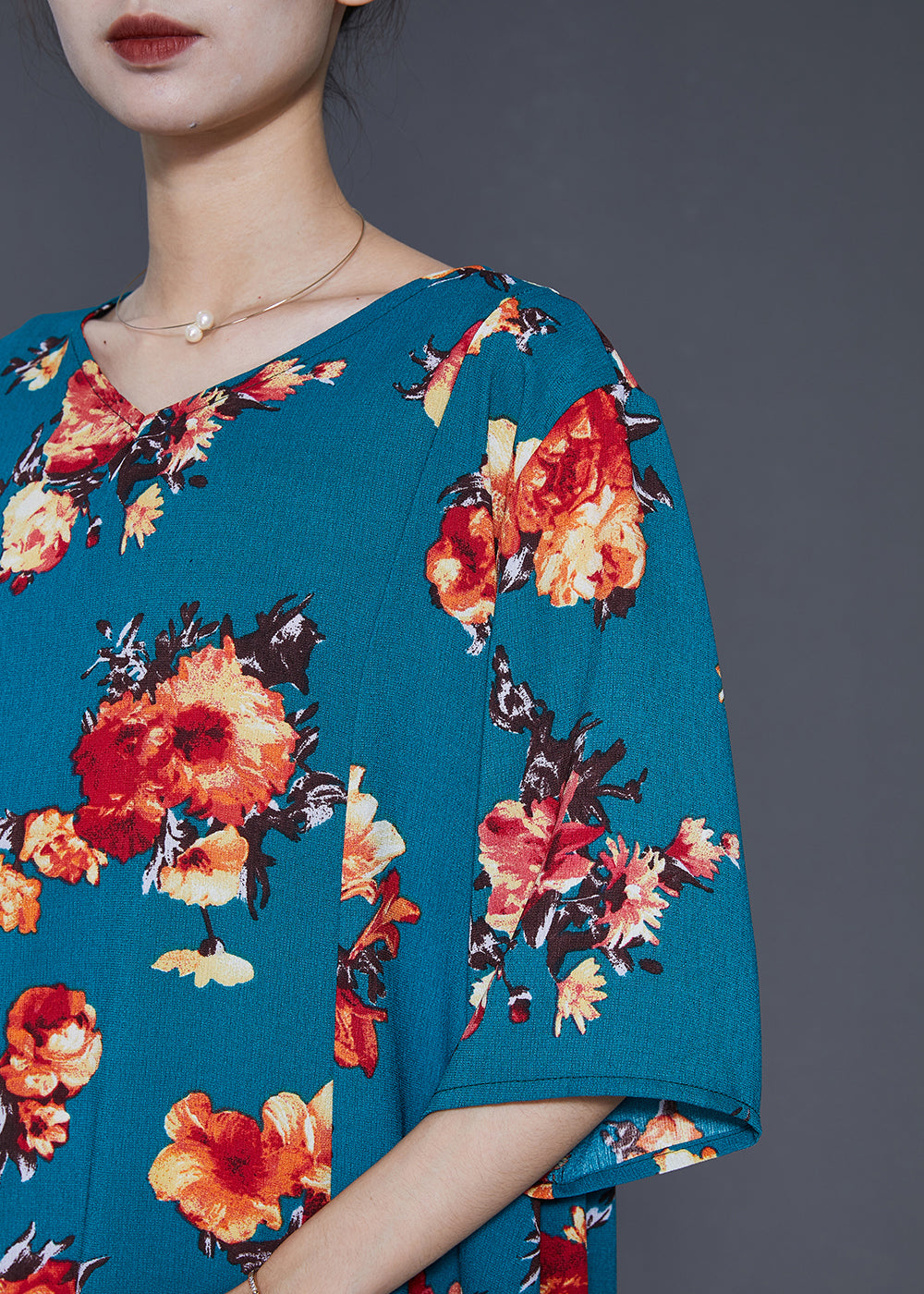 Classic Vintage Dress with a Flattering Fit