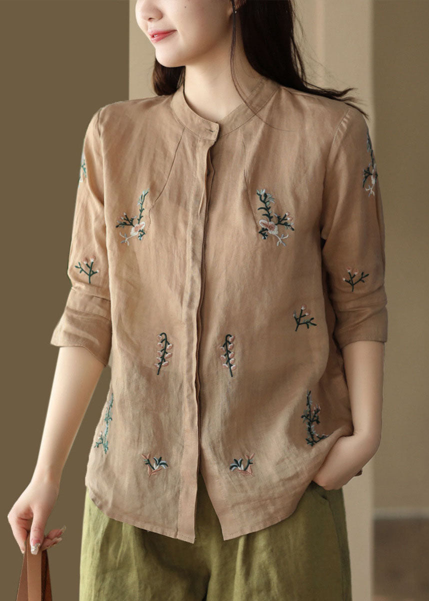 Effortlessly Elegant Top with a Timeless Design