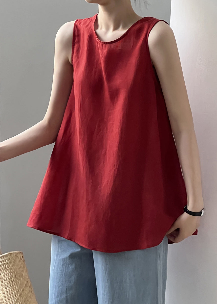 Well Tailored Top with a Graceful Silhouette