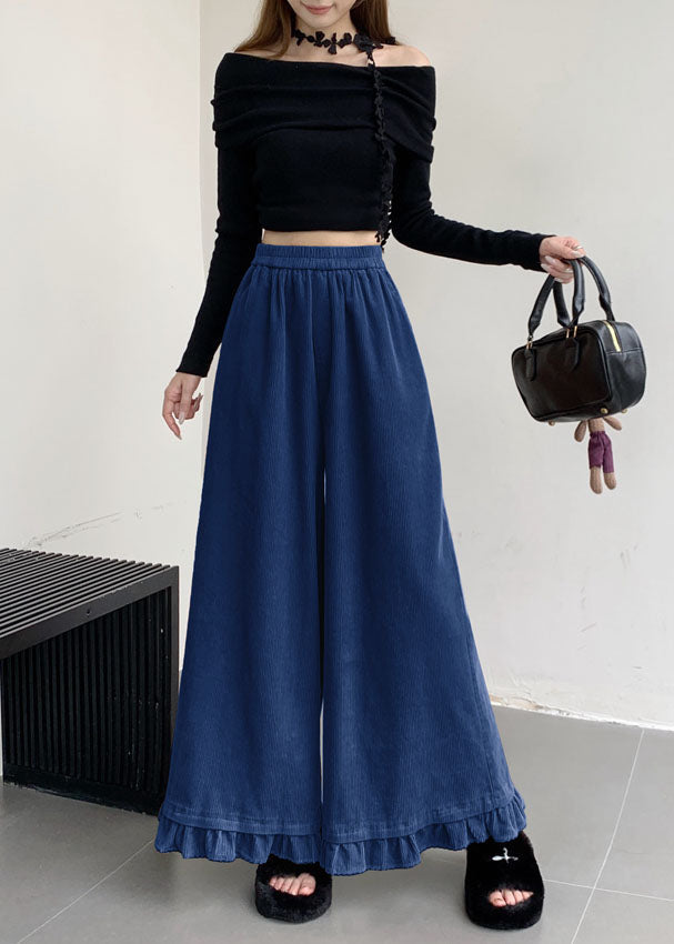 Effortlessly Elegant Pants with a Timeless Design