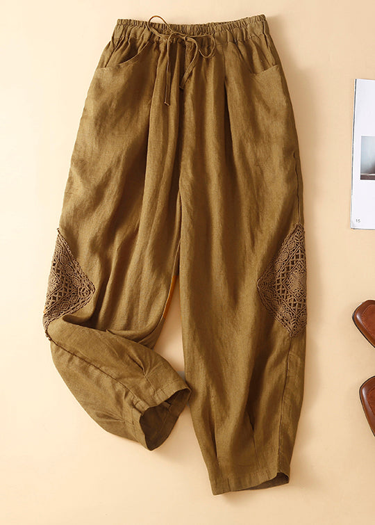 Effortlessly Elegant Pants with a Timeless Design