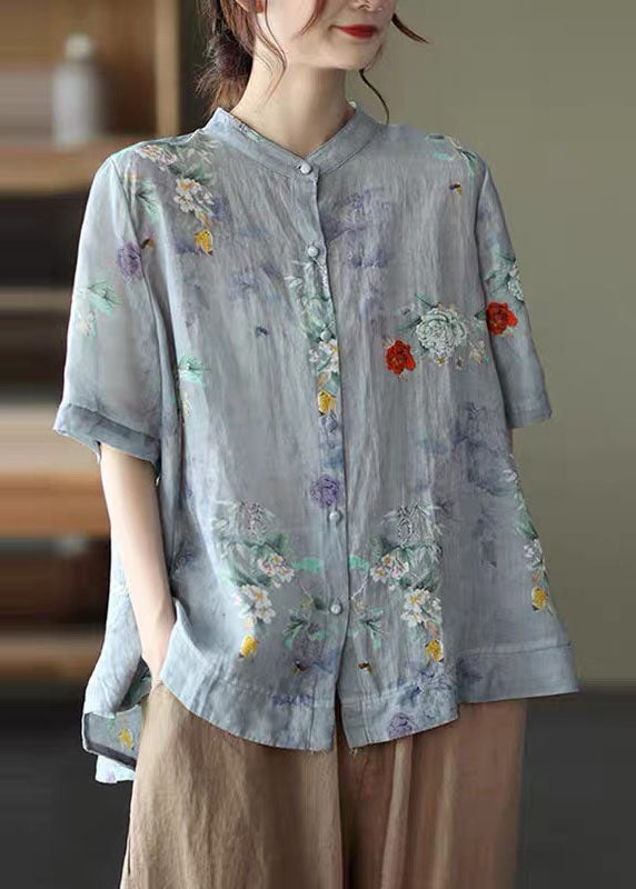 Effortlessly Elegant Top with a Timeless Design