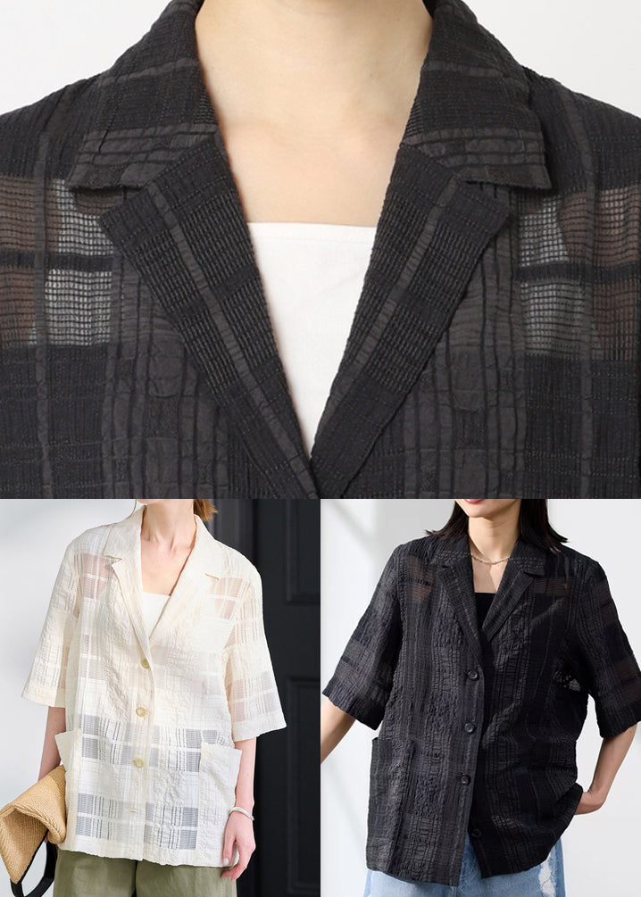 Well Tailored Blouse with a Graceful Silhouette