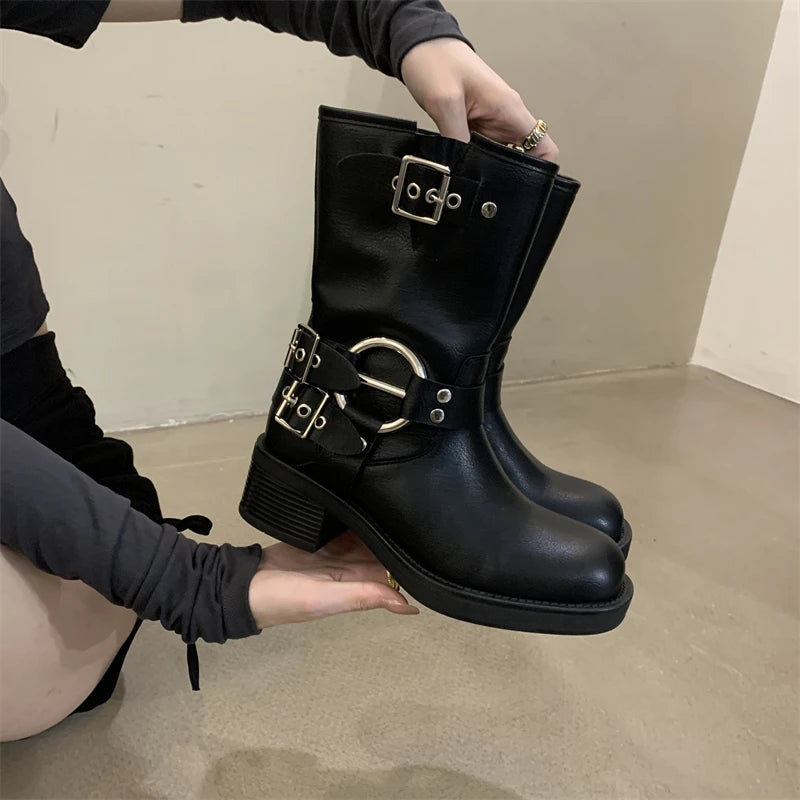 Graceful Orthopedic Boots for Modern Look