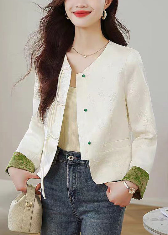 Classic Vintage Coat with a Flattering Fit