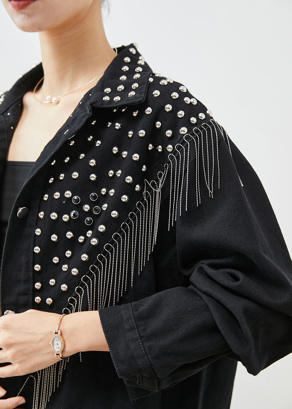 Well Tailored Jacket with a Graceful Silhouette