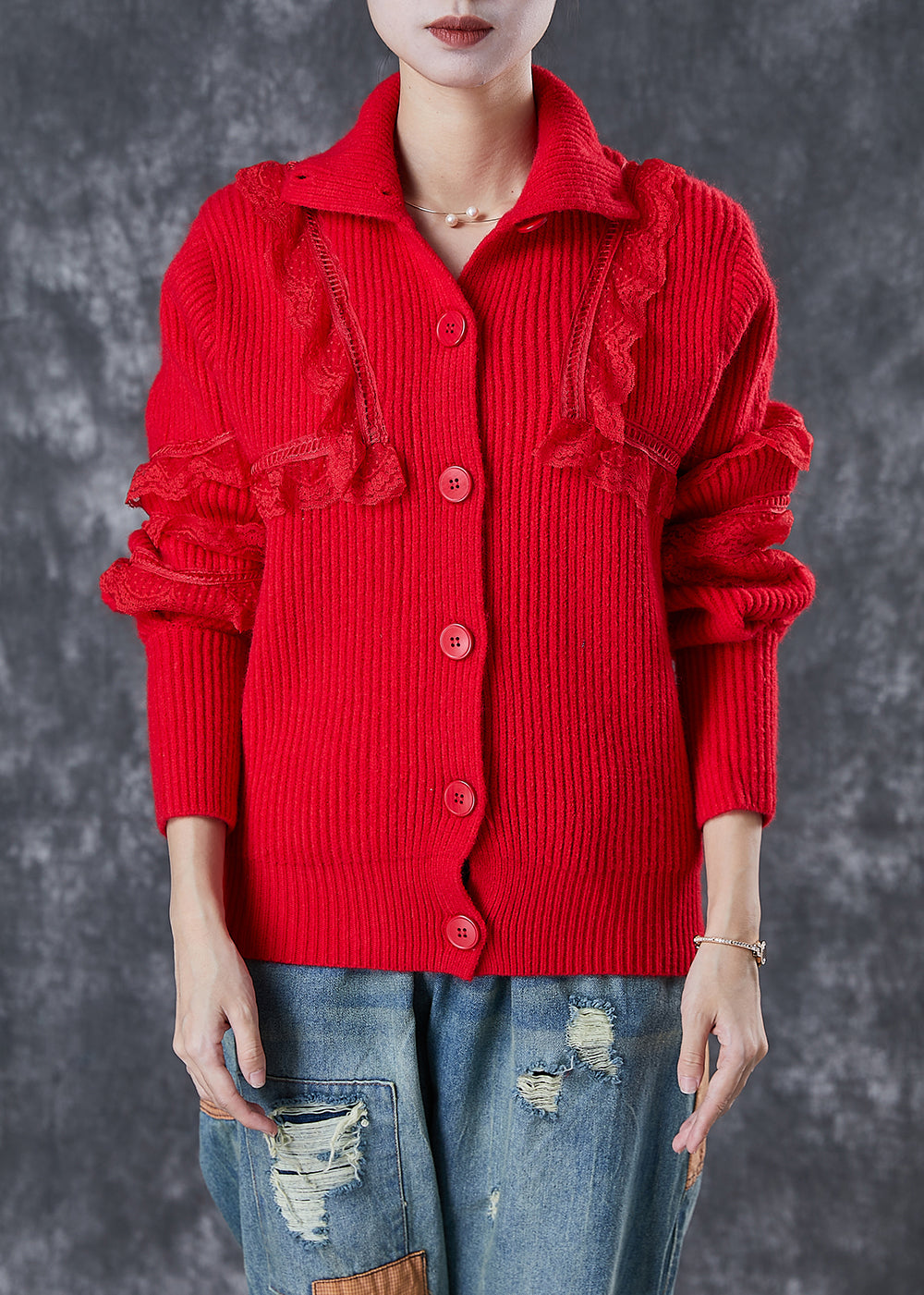 Beautifully Finished Coat in a Timeless Design