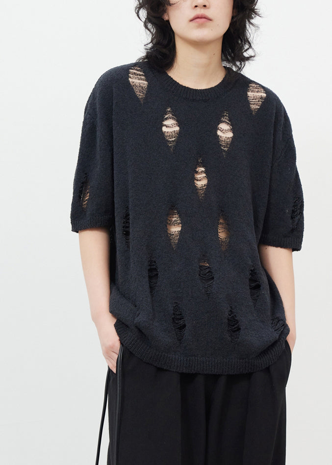 Effortlessly Elegant Top with a Timeless Design