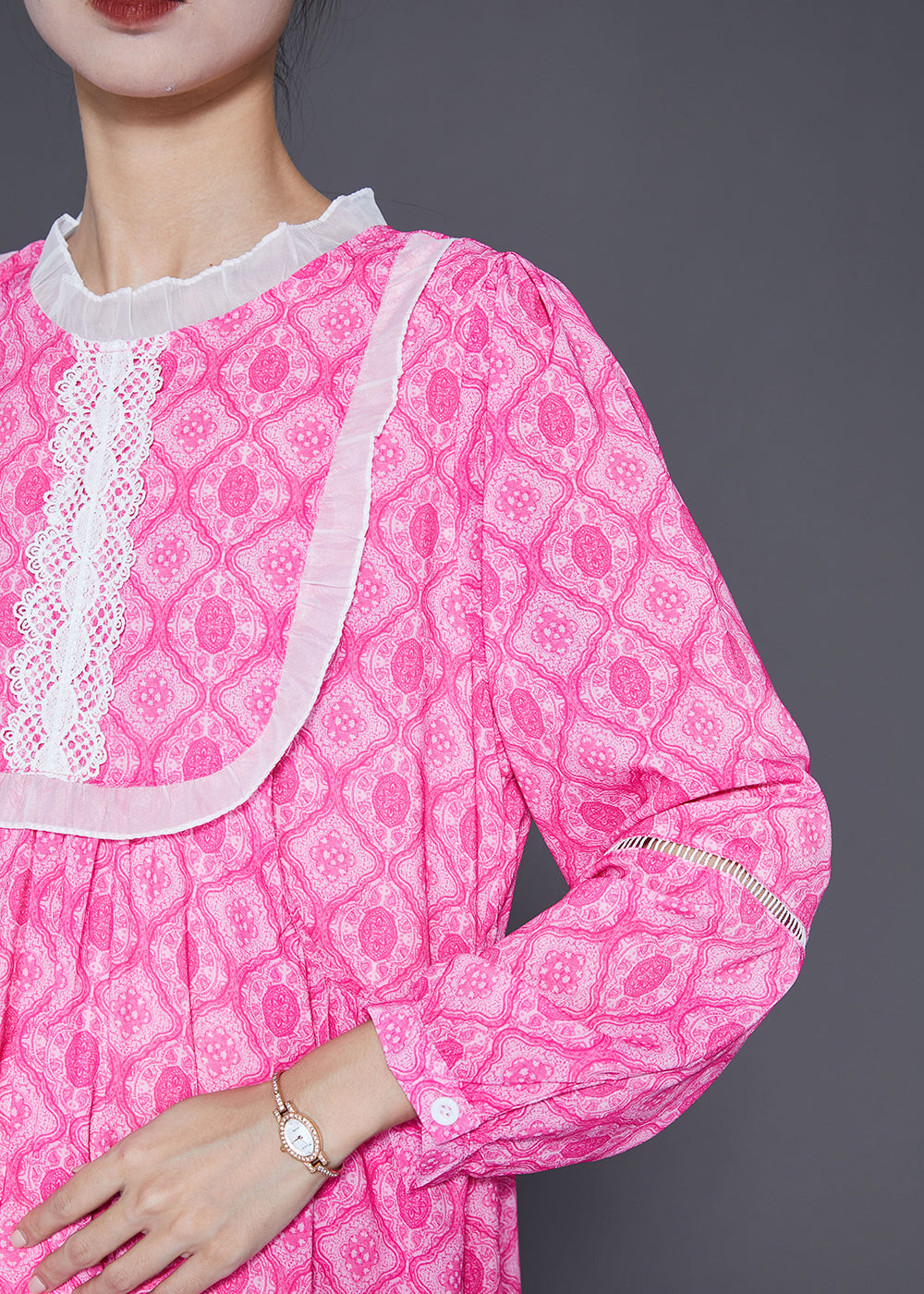 Gracefully Styled Dress for Any Occasion