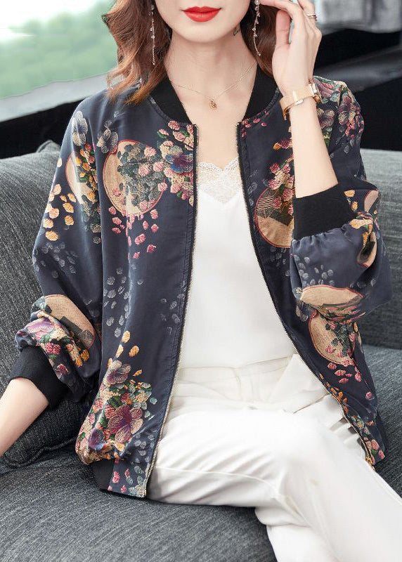 Effortlessly Elegant Coat with a Timeless Design