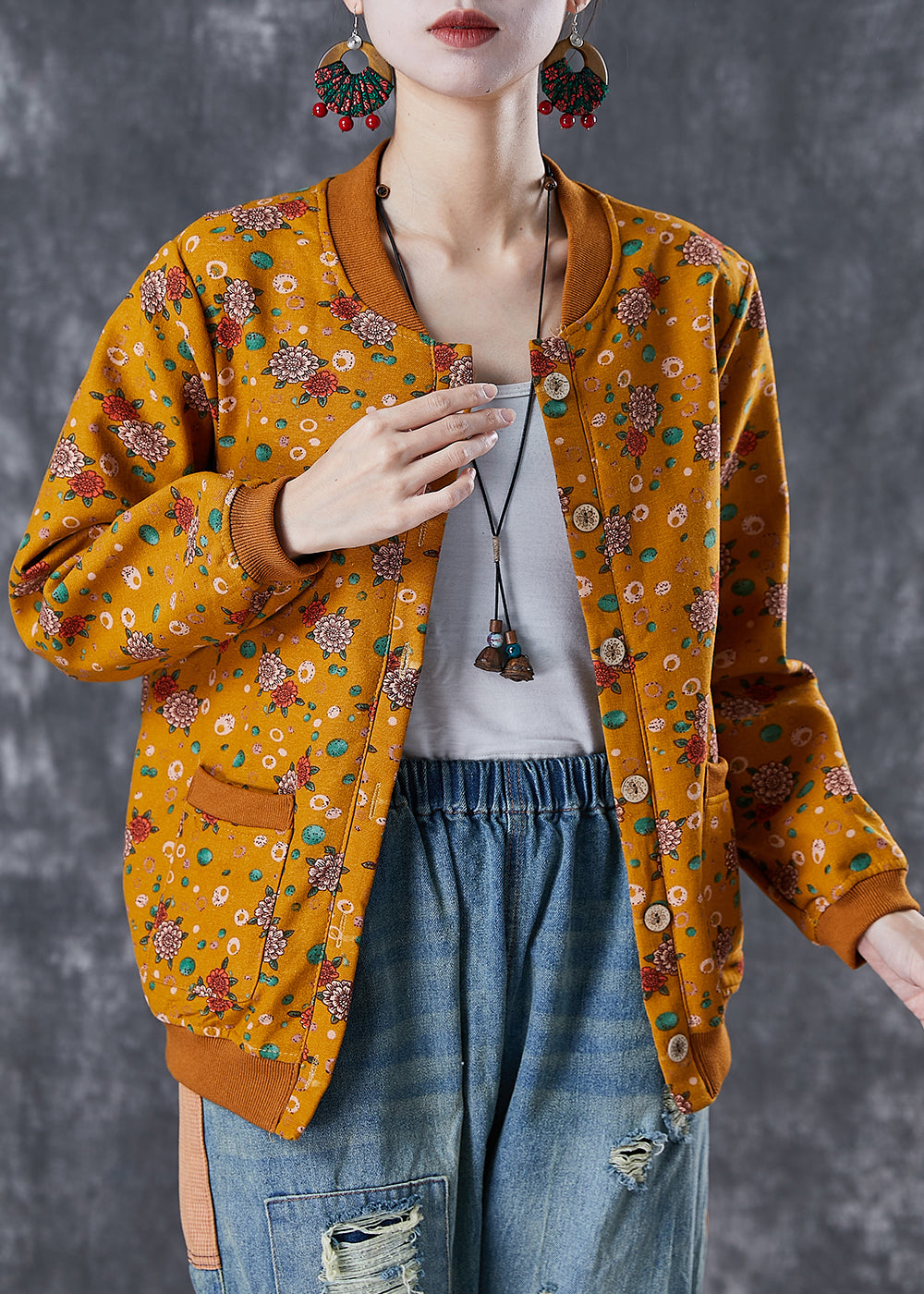 Elegantly Styled Jacket for Everyday Wear